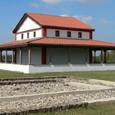 Fuer Bis Zu Fuenf Personen Апартаменты Pommern