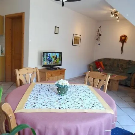 Fuer Bis Zu Fuenf Personen Апартаменты *